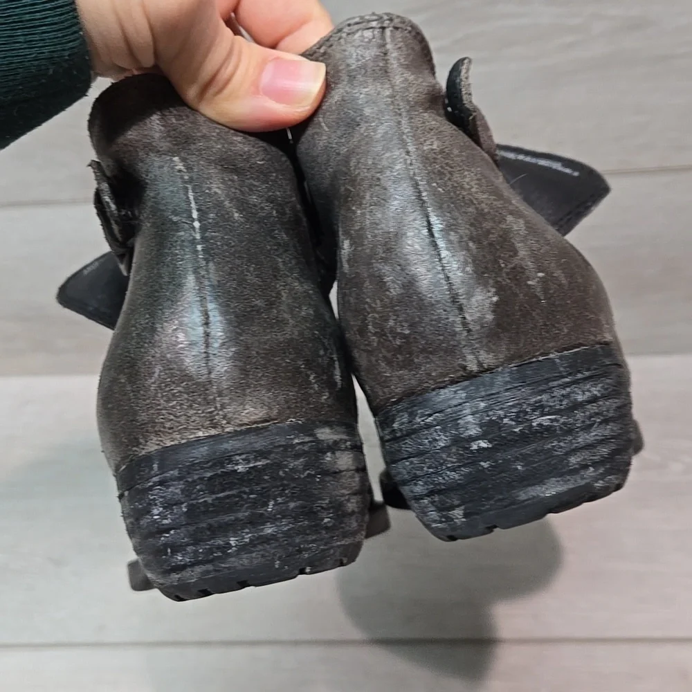 Born Women Jem  Distressed Leather Moto Ankle Boots shoes sz 7M